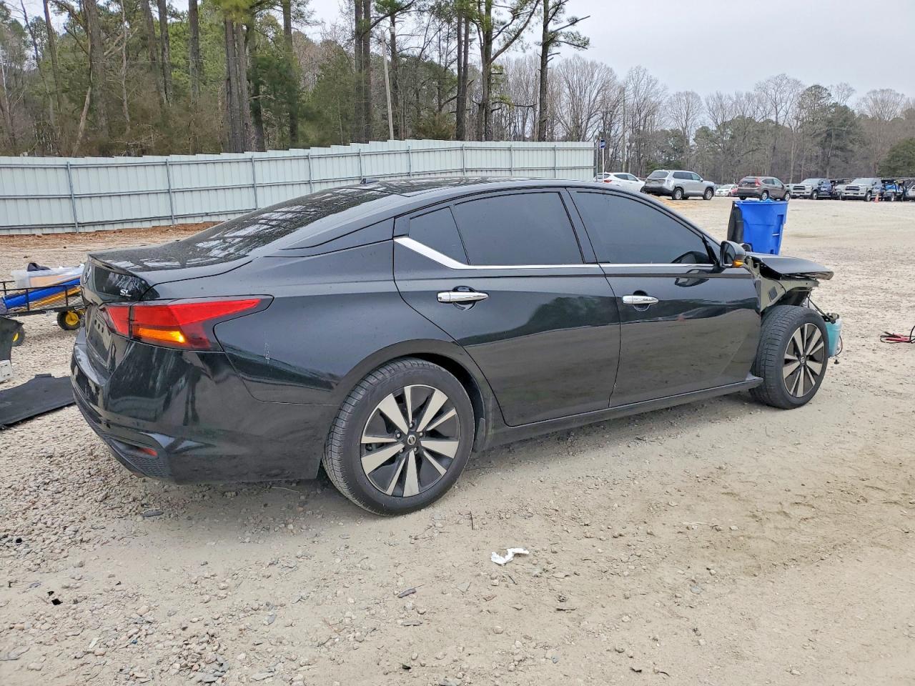 2019 Nissan Altima Sl - Фото 3