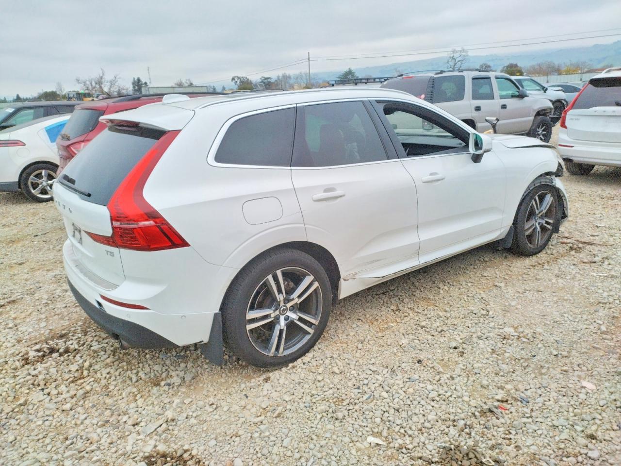 2019 Volvo Xc60 T5 Momentum - Фото 3
