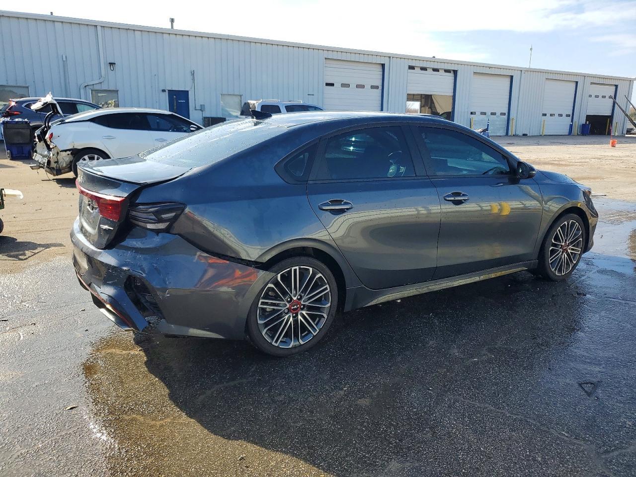 2024 Kia Forte Gt - Фото 3