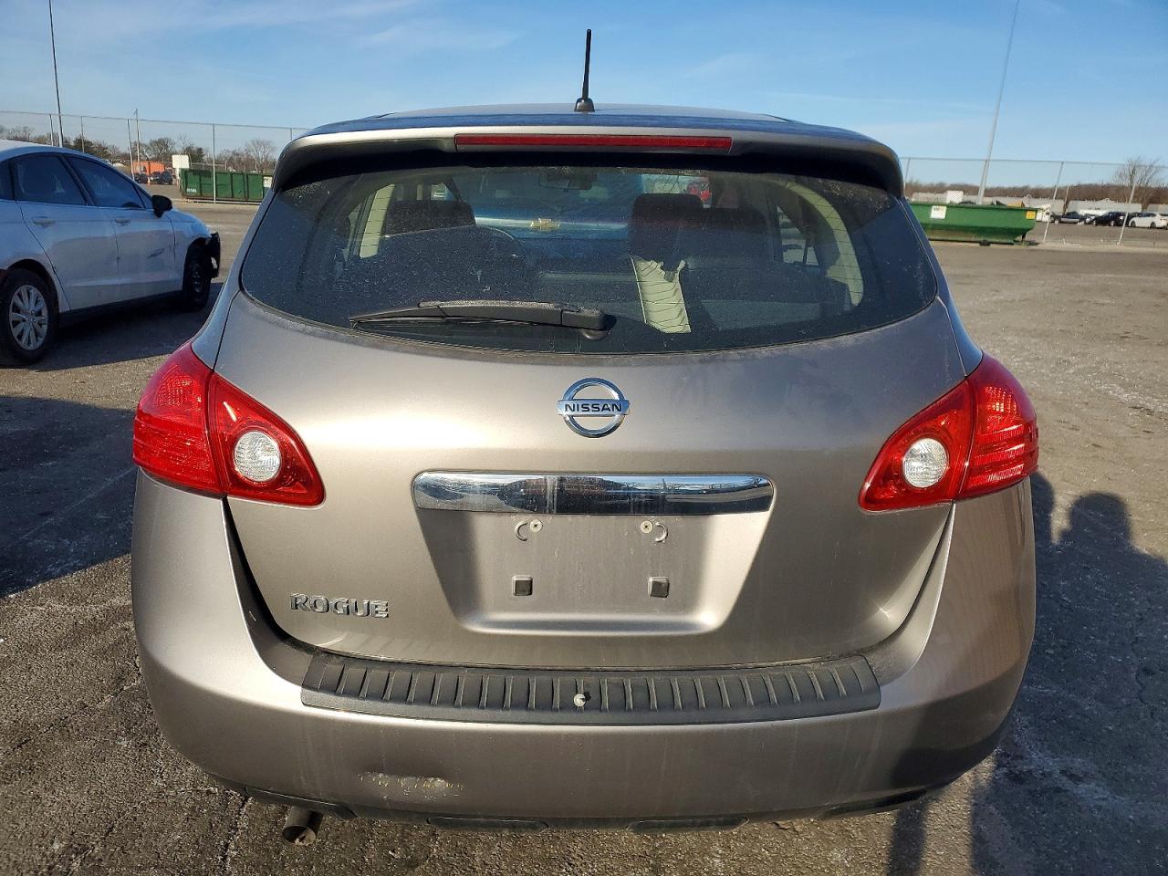 2011 Nissan Rogue S - Image 6