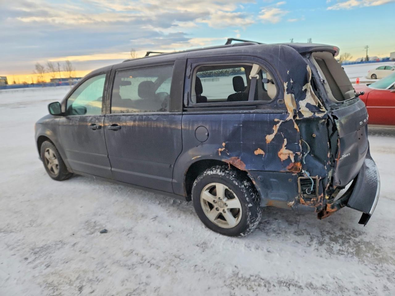 2011 Dodge Grand Caravan Express - Image 2