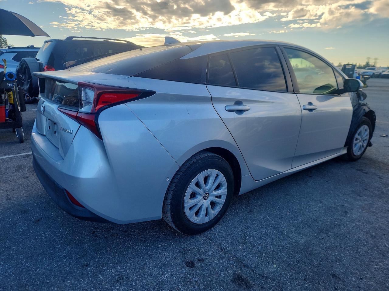 2019 Toyota Prius - Фото 3