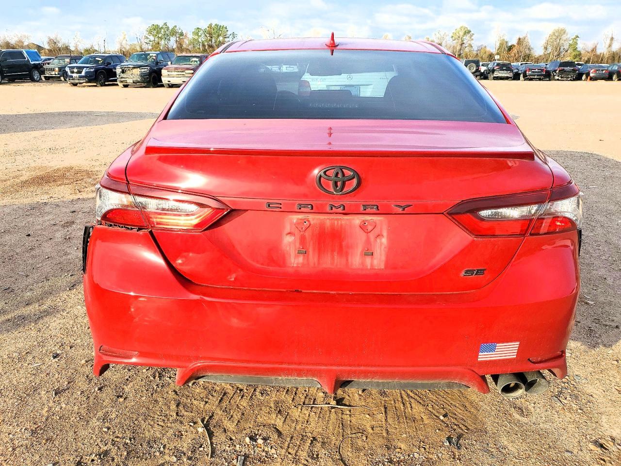 2022 Toyota Camry Se - Фото 6