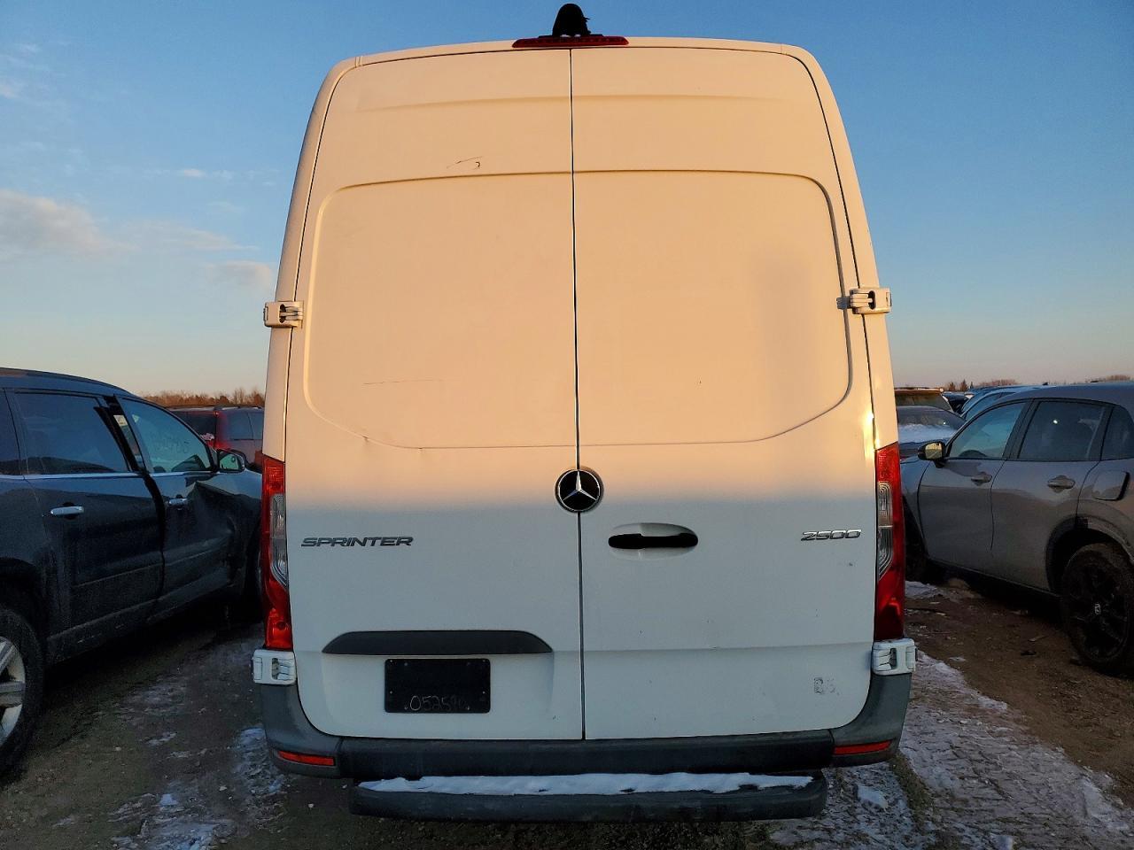 2021 Mercedes-Benz Sprinter 2500 - Фото 6