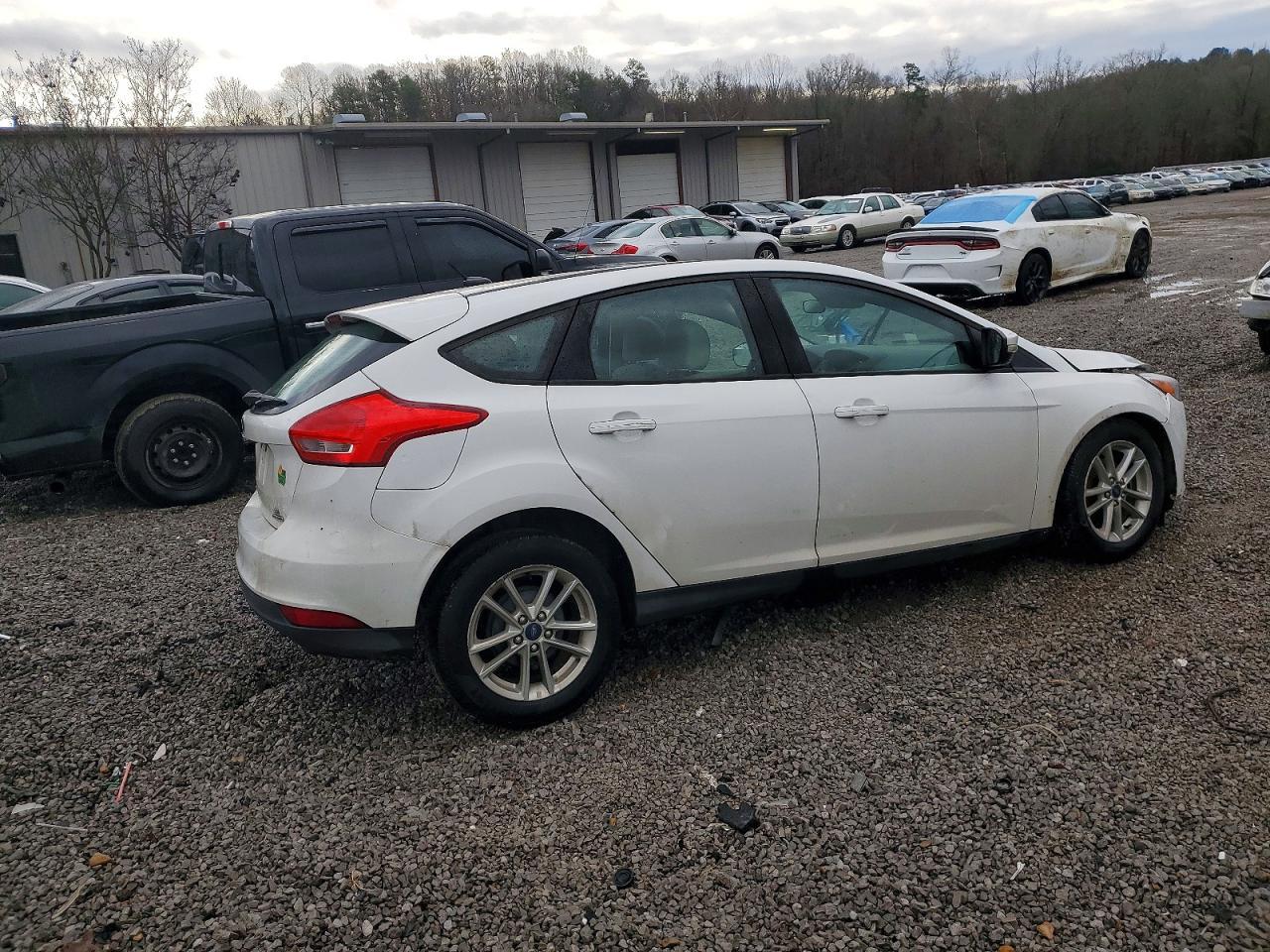 2016 Ford Focus Se - Фото 3