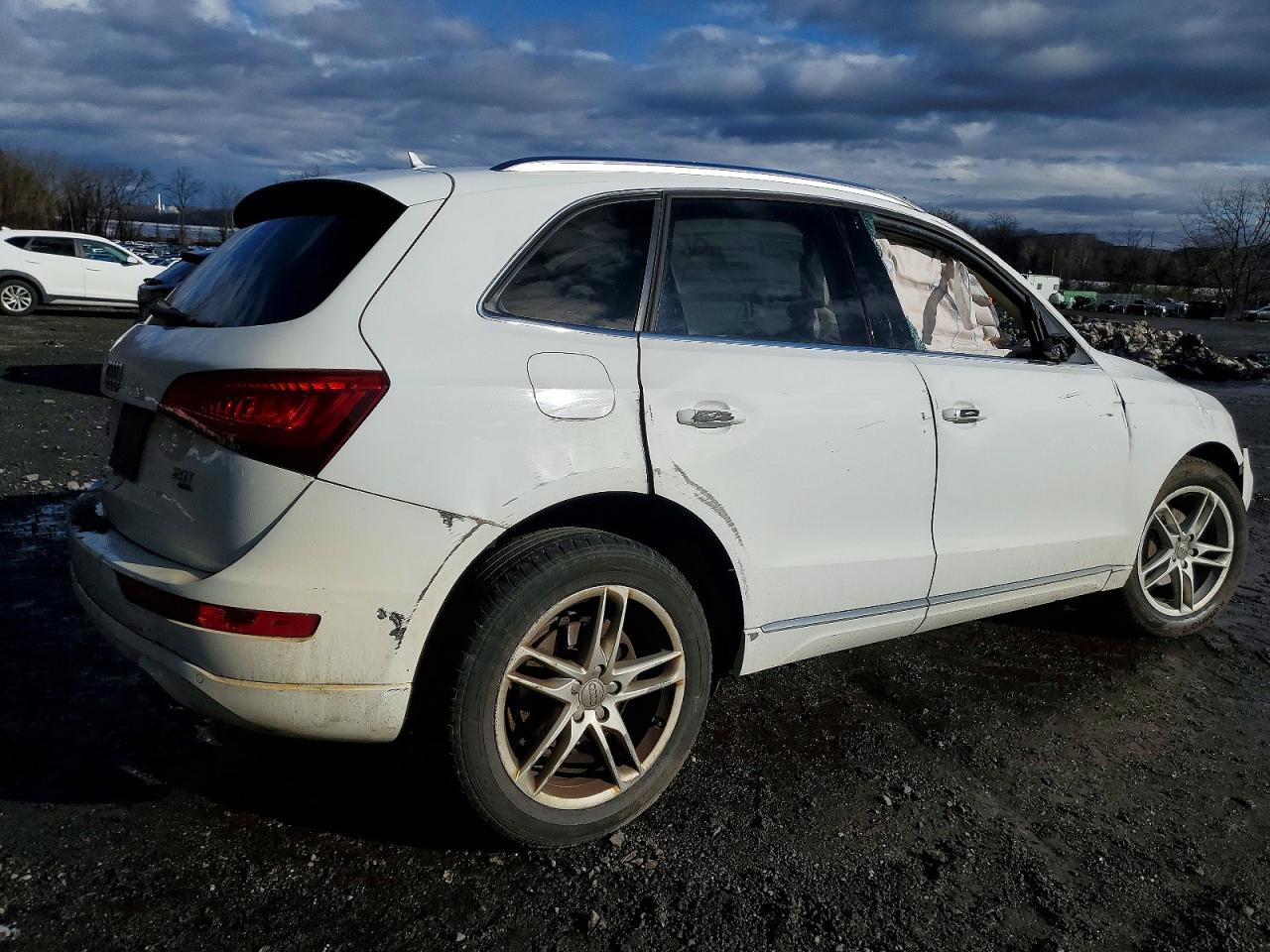2014 Audi Q5 Premium Plus - Image 3