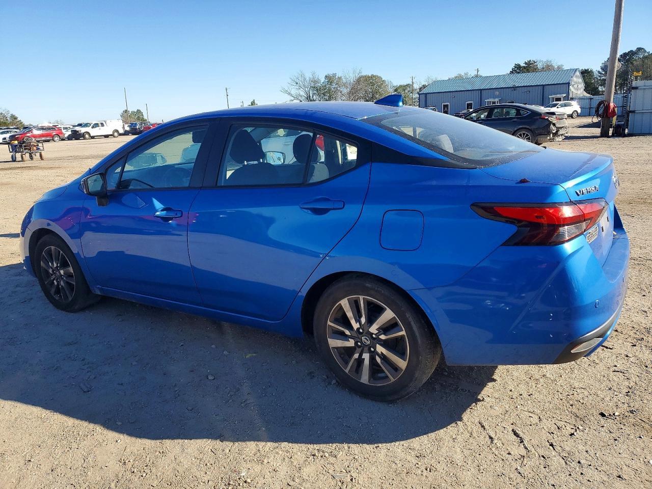 2021 Nissan Versa Sv - Фото 2