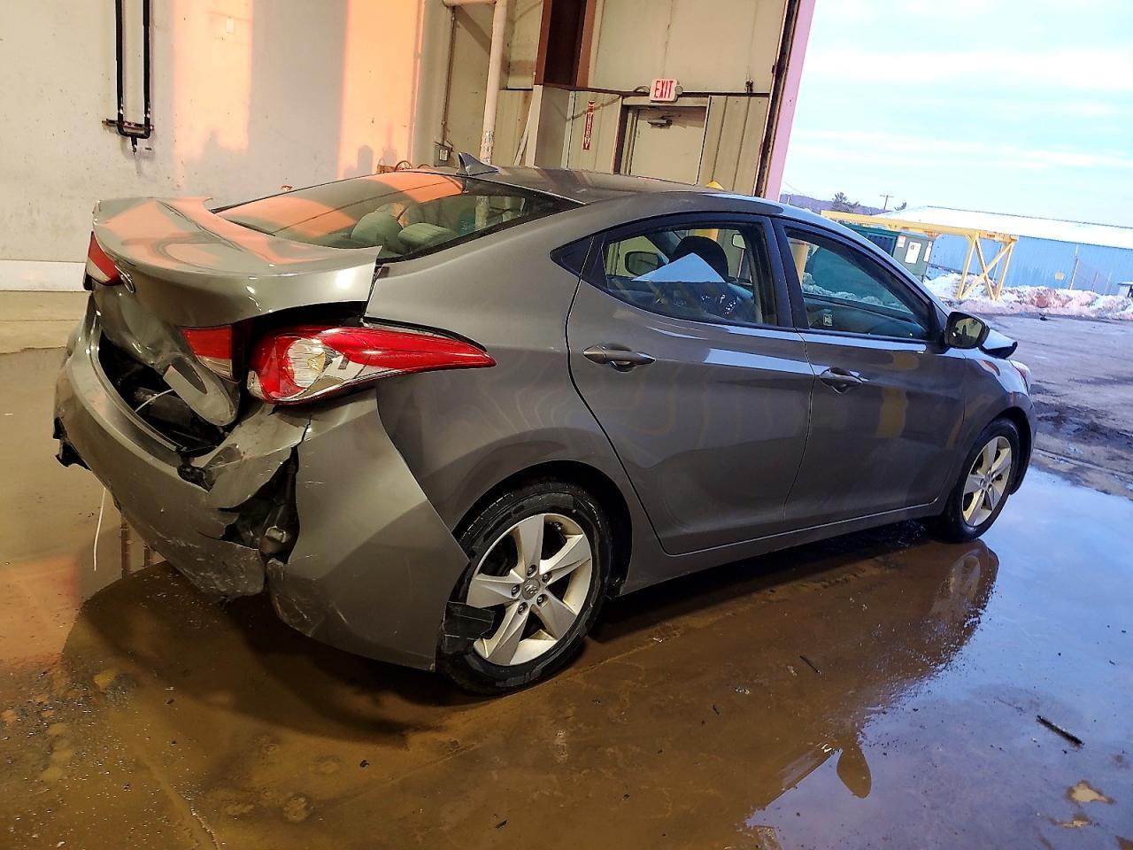 2013 Hyundai Elantra Gls - Image 3