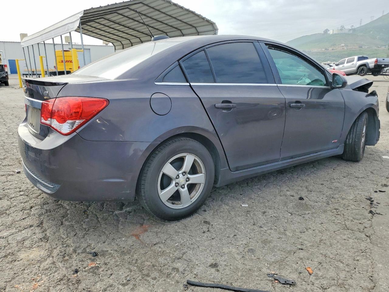2015 Chevrolet Cruze Lt - Image 3