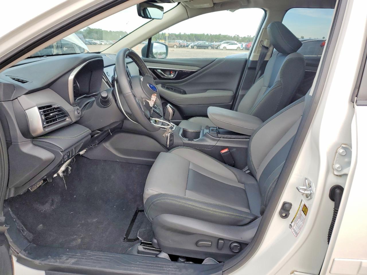 2025 Subaru Outback Onyx Edition - Image 7