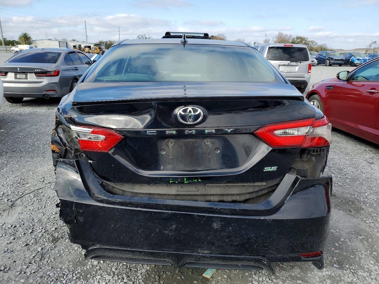 2019 Toyota Camry Se - Фото 6