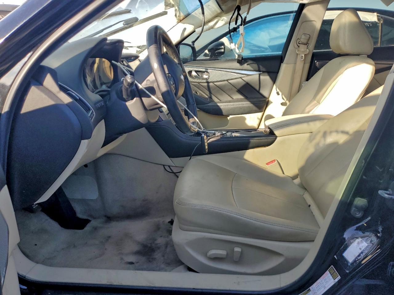 2017 Infiniti Q50 Premium - Image 7