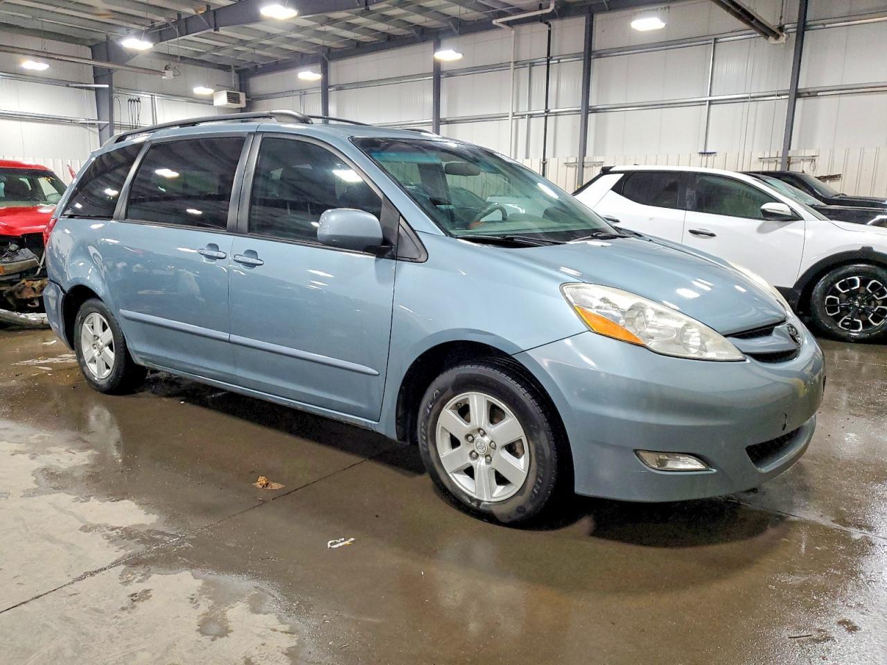 2007 Toyota Sienna Xle 7-Passenger - Фото 4
