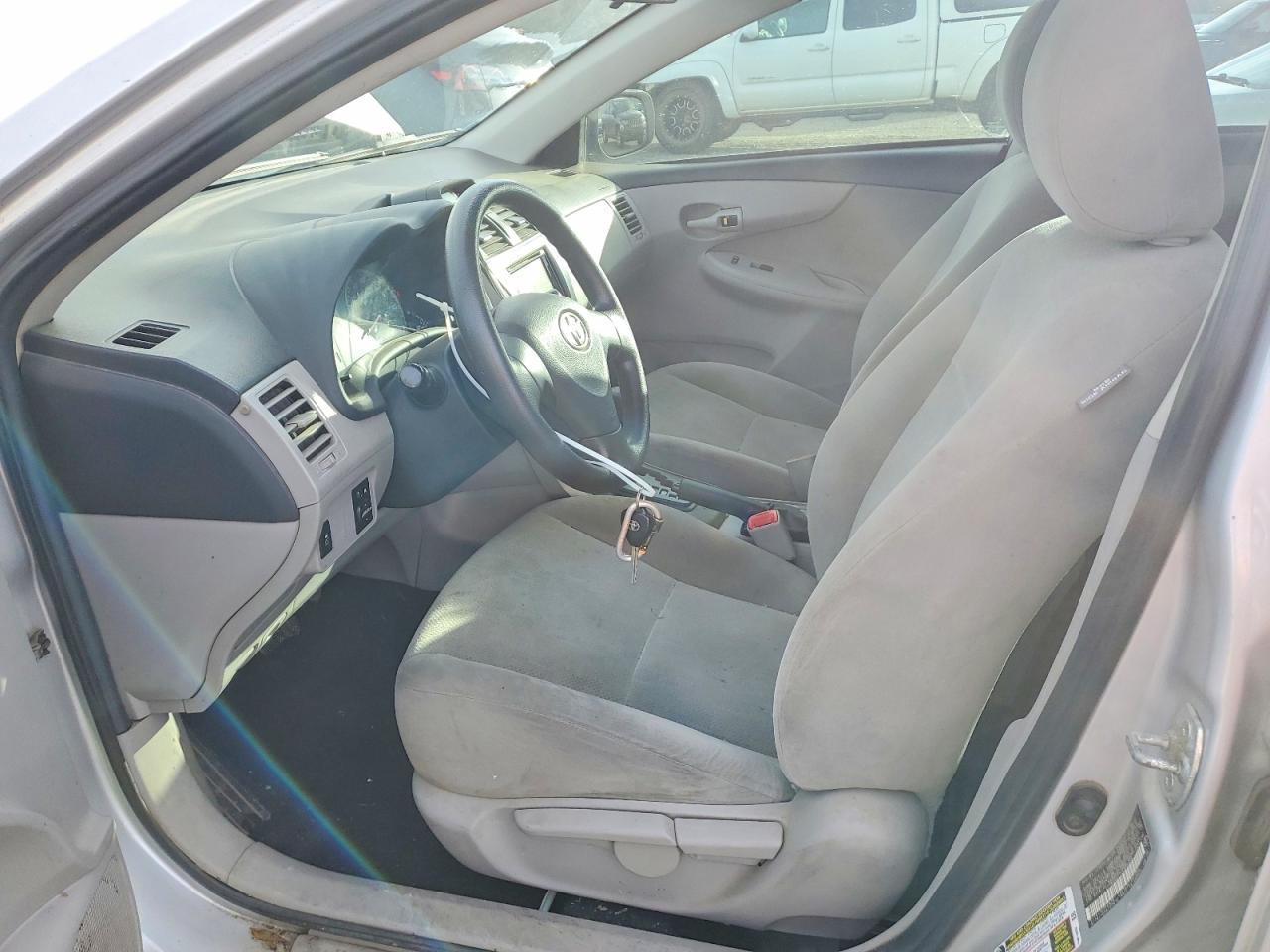 2011 Toyota Corolla Base - Фото 7