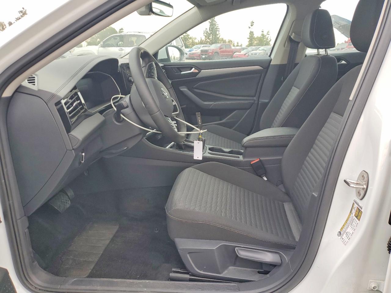 2025 Volkswagen Jetta S - Фото 7