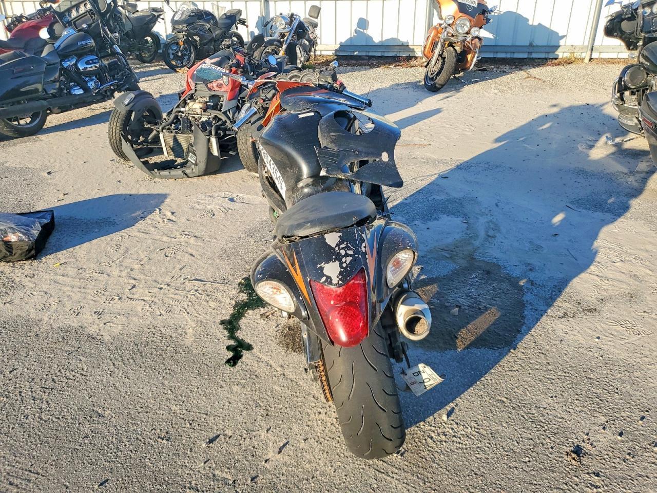 2009 Suzuki Gsx1300 R - Фото 4