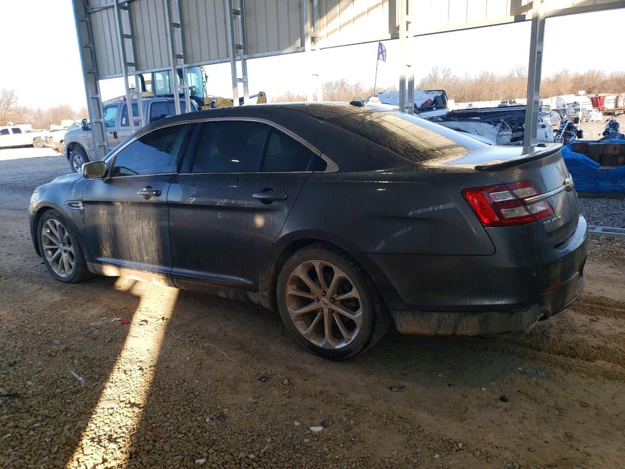 2017 Ford Taurus Limited - Фото 2