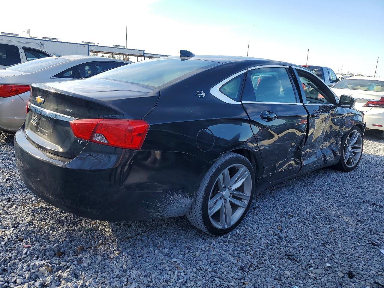 2018 Chevrolet Impala Lt - Image 3