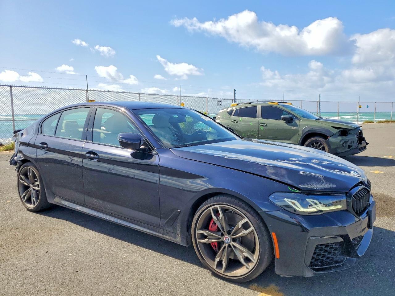 2023 BMW M550Xi - Фото 4