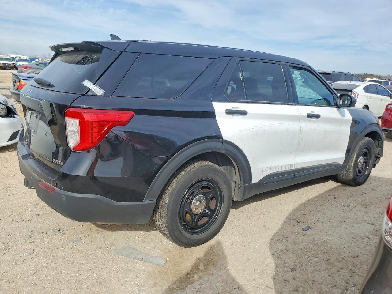 2024 Ford Explorer Police Interceptor - Фото 3