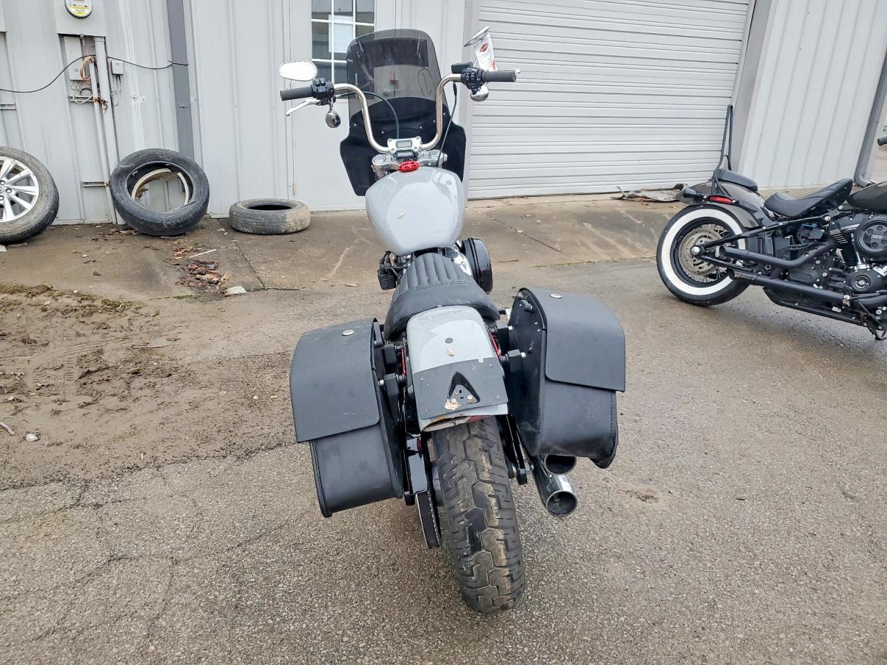 2023 Harley-Davidson Fxst - Фото 4