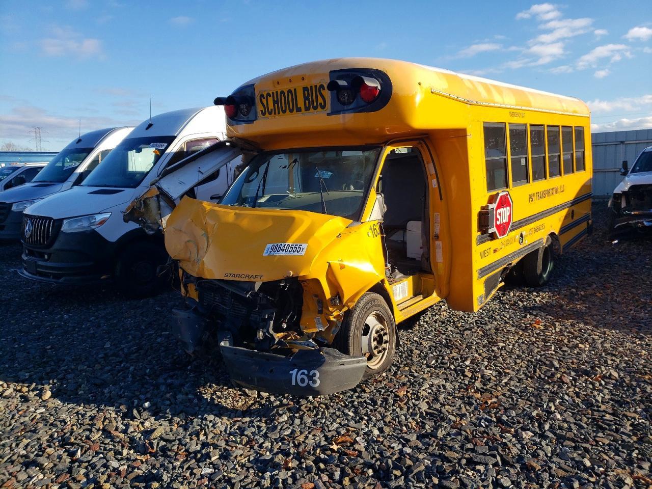 2014 Chevrolet Express School Bus - Фото 2