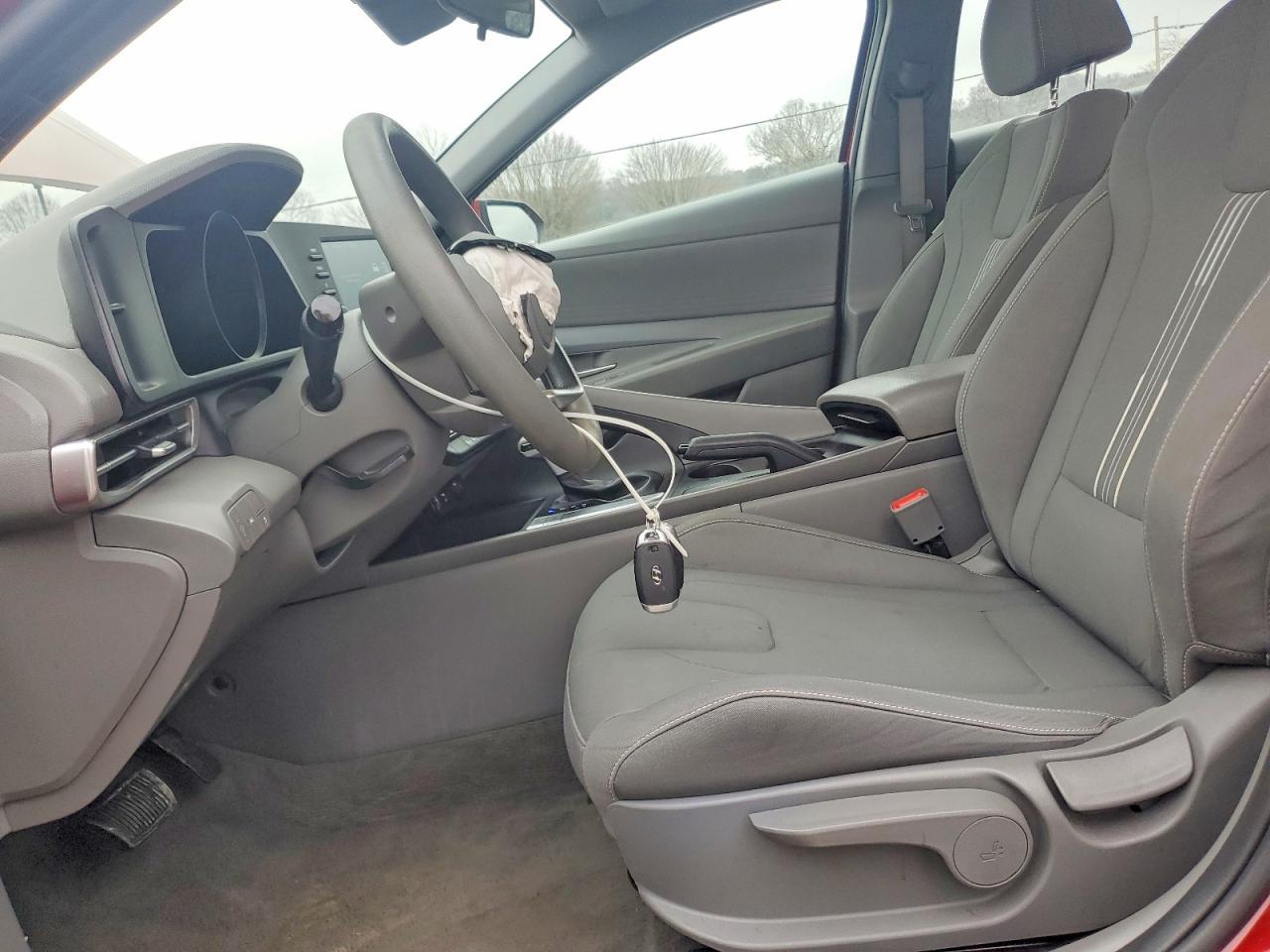 2023 Hyundai Elantra Sel - Фото 7