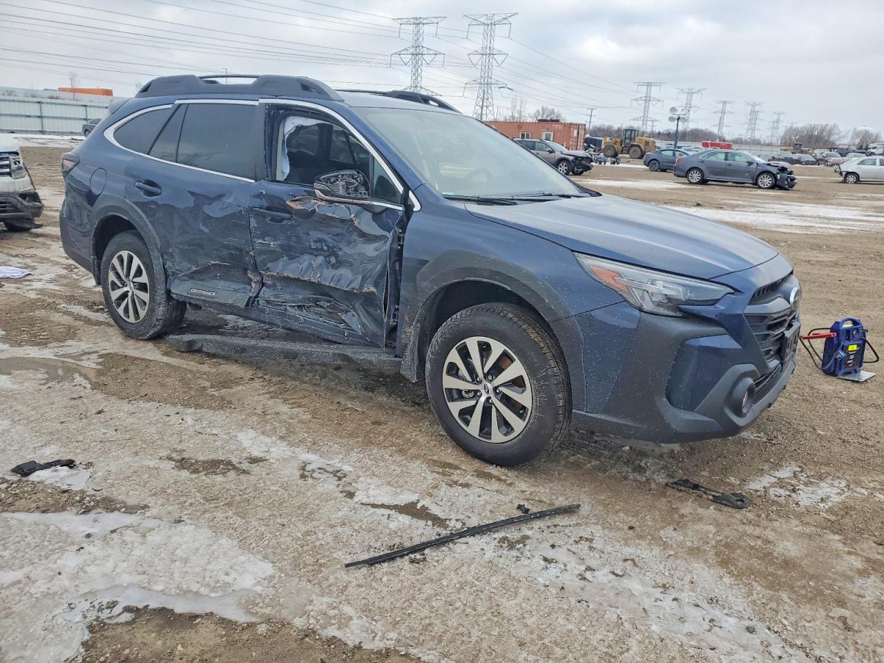 2025 Subaru Outback Premium - Image 4
