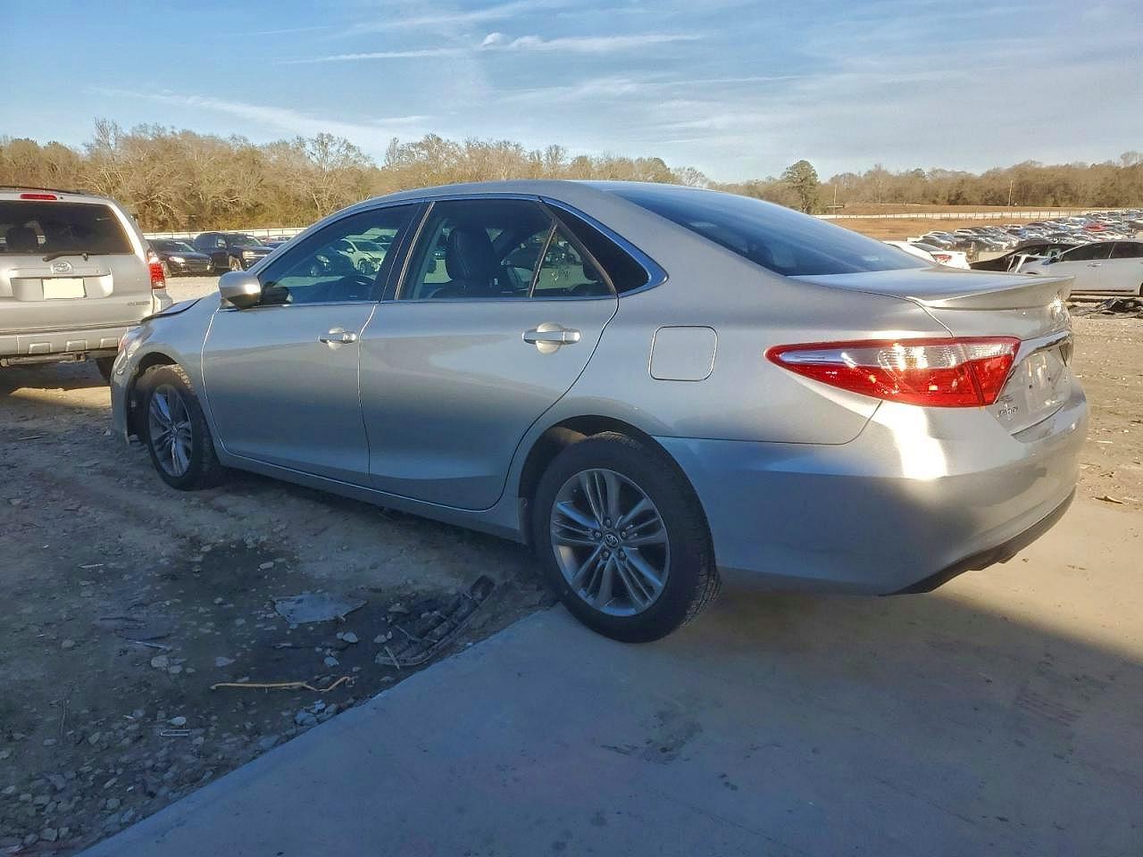 2017 Toyota Camry Le - Image 2