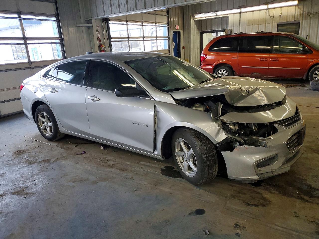 2016 Chevrolet Malibu Ls - Фото 4