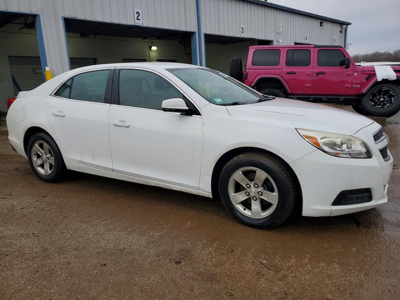 2013 Chevrolet Malibu 1Lt - Фото 4