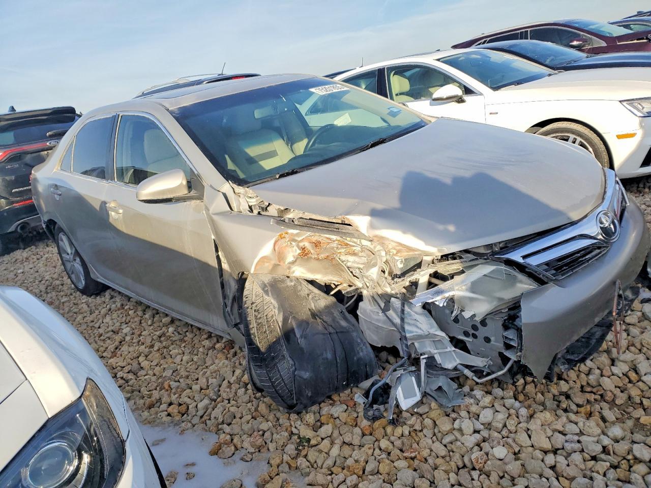 2014 Toyota Camry - Фото 4