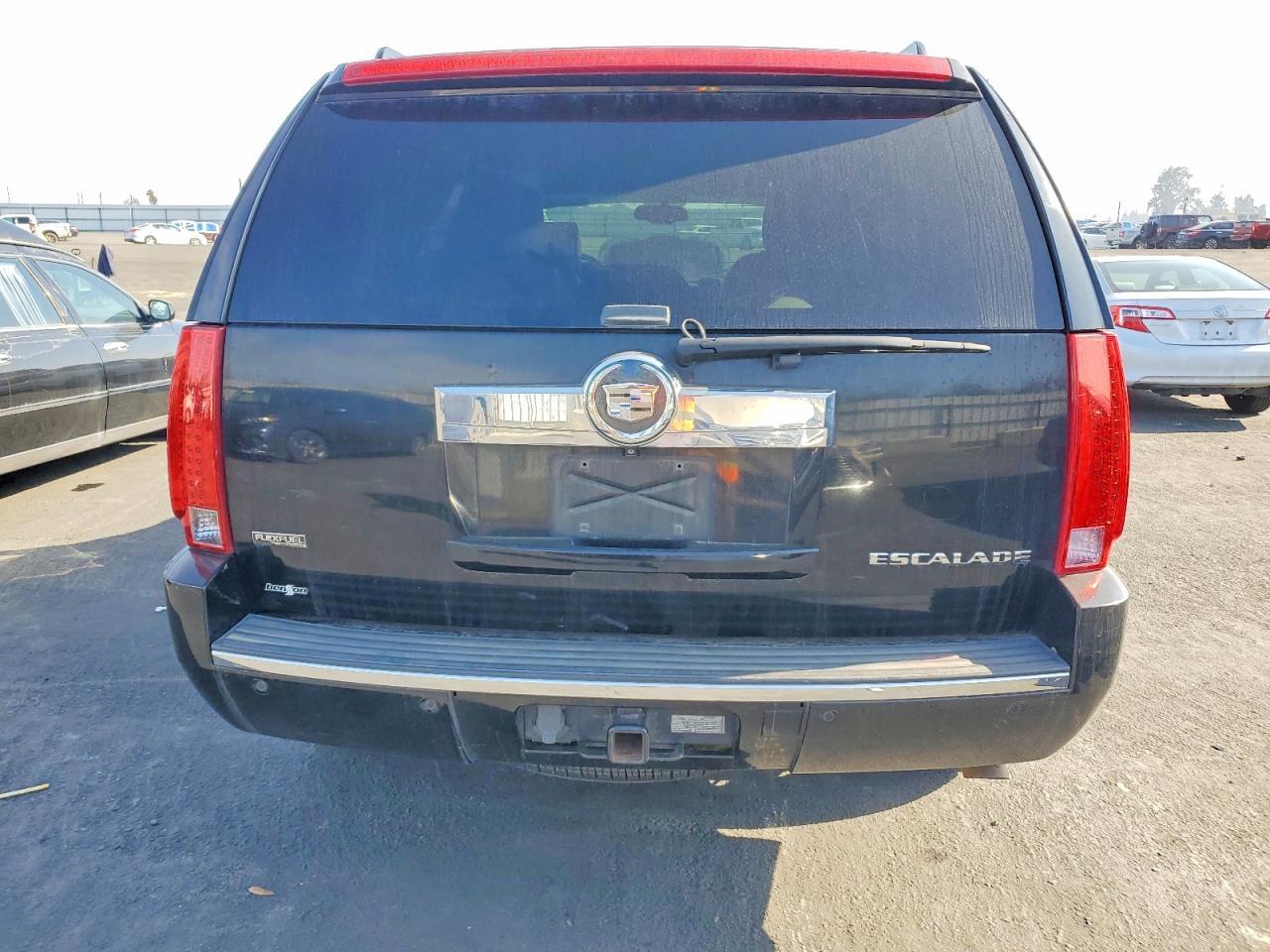 2011 Cadillac Escalade - Фото 6