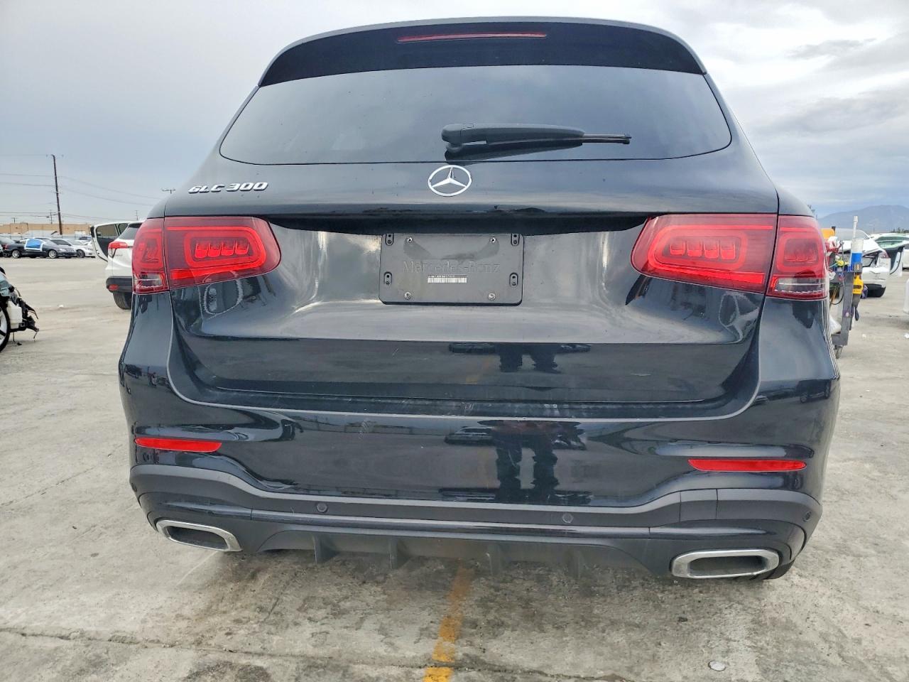 2022 Mercedes-Benz Glc 300 - Image 6