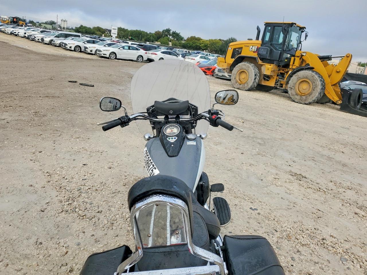 2021 Kawasaki Vn900 B - Image 6