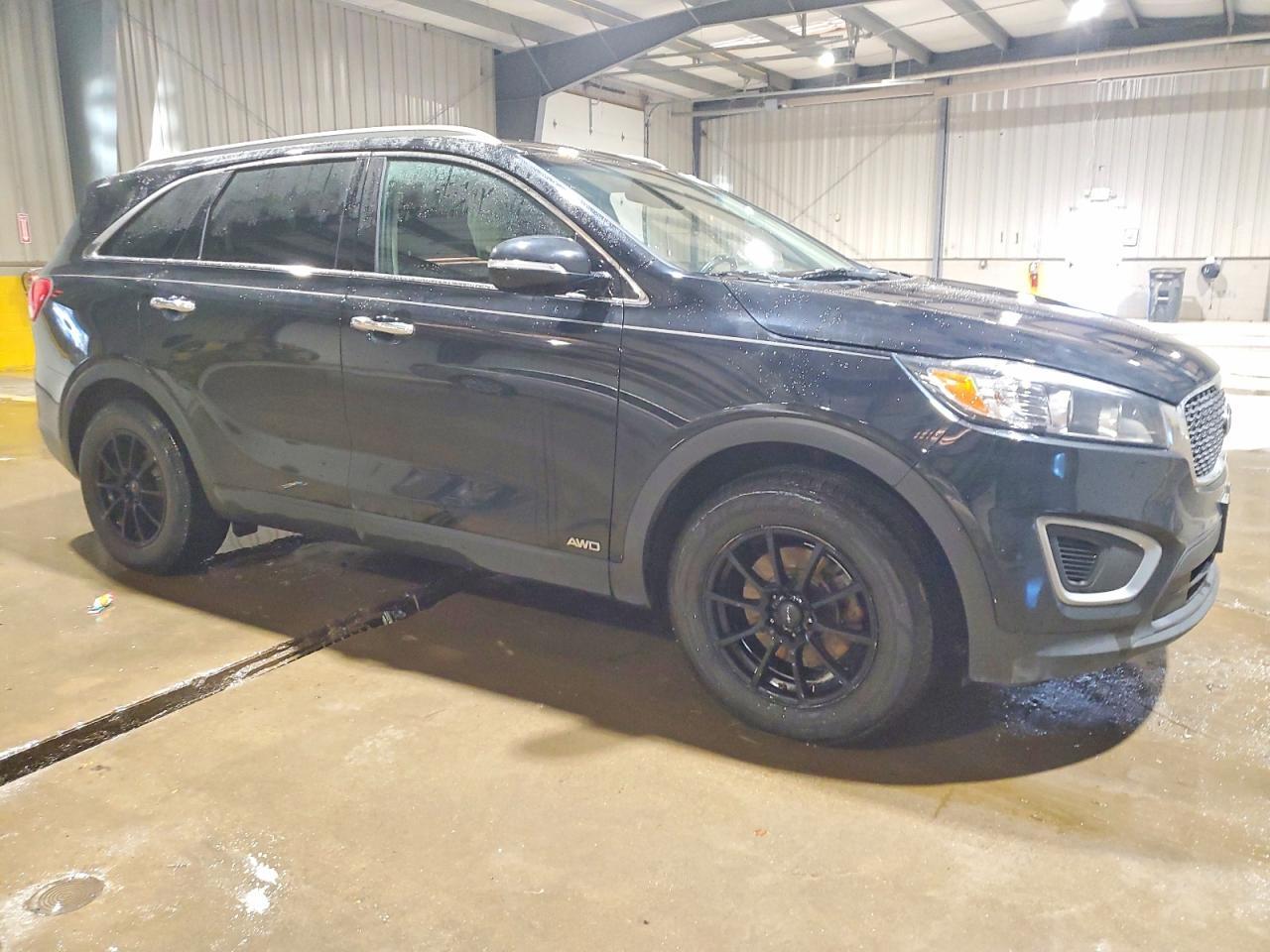 2017 Kia Sorento Lx - Image 4