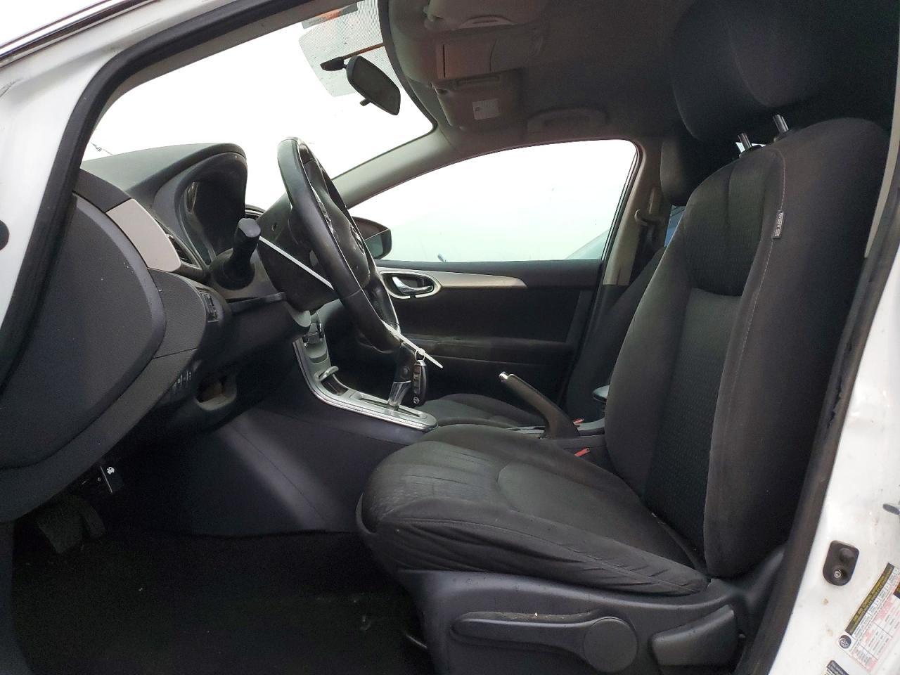 2015 Nissan Sentra S - Фото 7