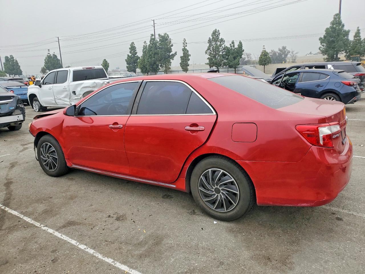 2012 Toyota Camry Base - Фото 2