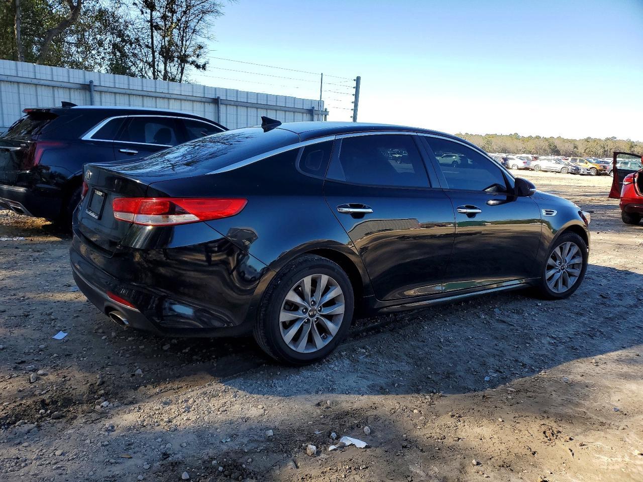 2018 Kia Optima Lx - Фото 3