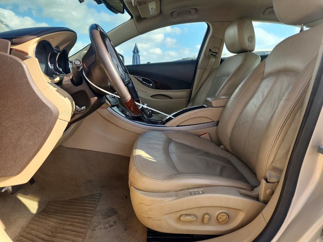 2012 Buick Lacrosse Premium - Image 7
