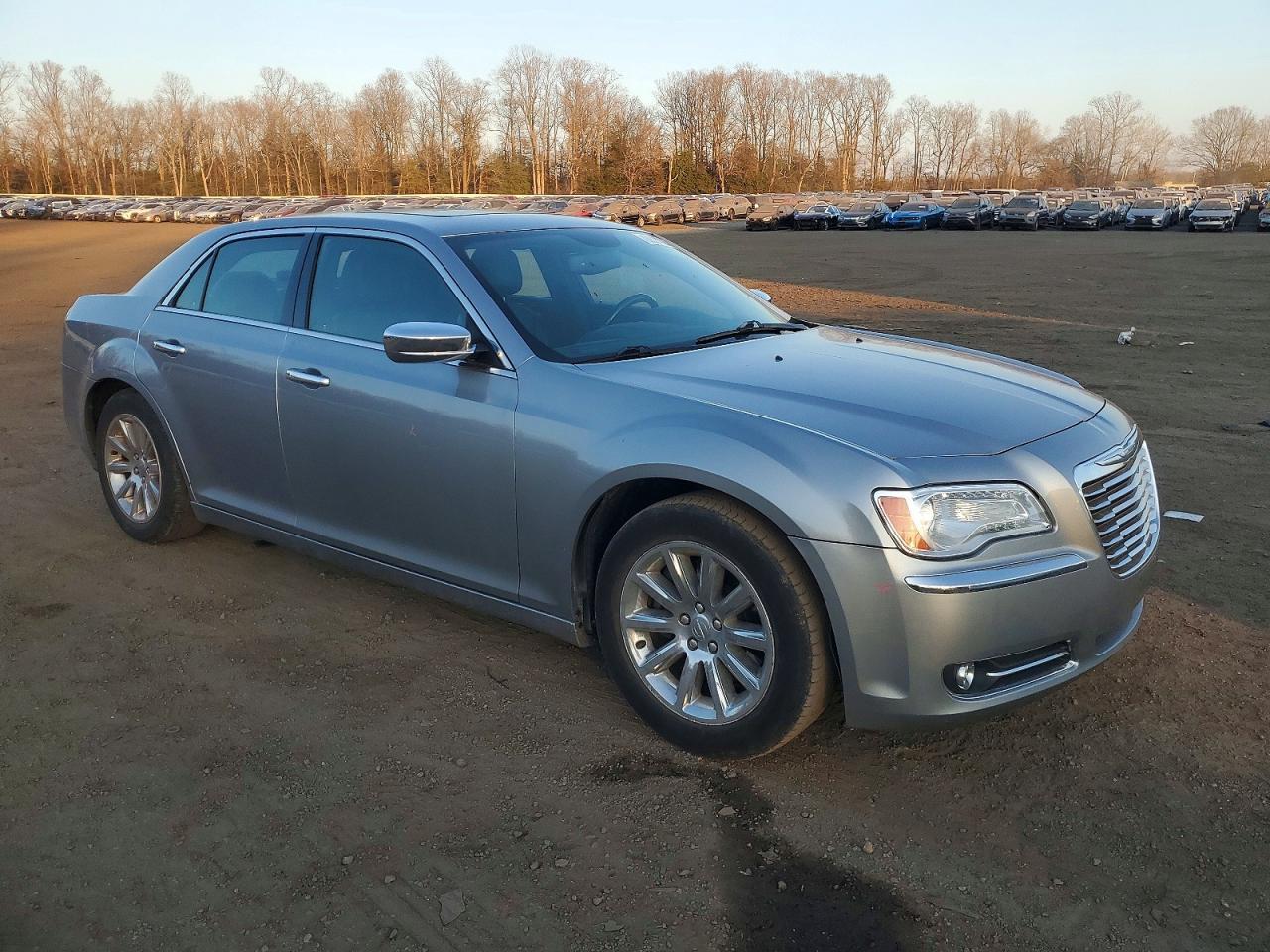 2014 Chrysler 300C - Фото 4