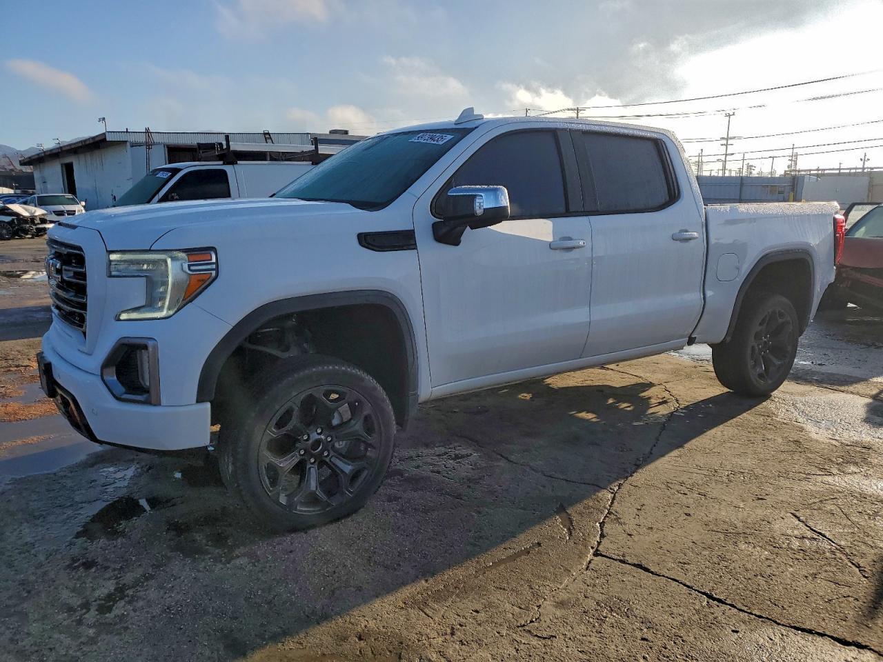 2020 GMC Sierra K1500 At4