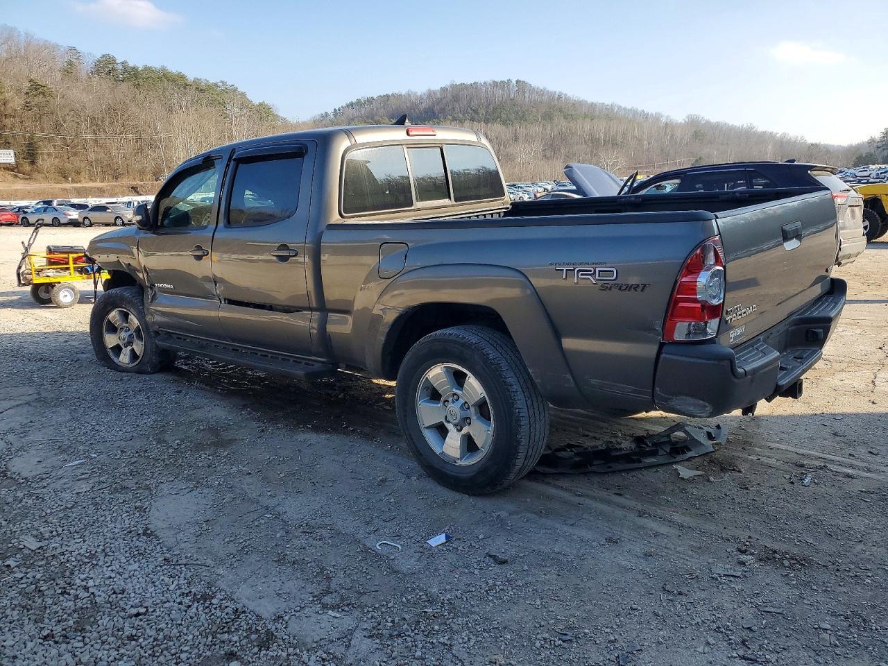 2012 Toyota Tacoma - Фото 2