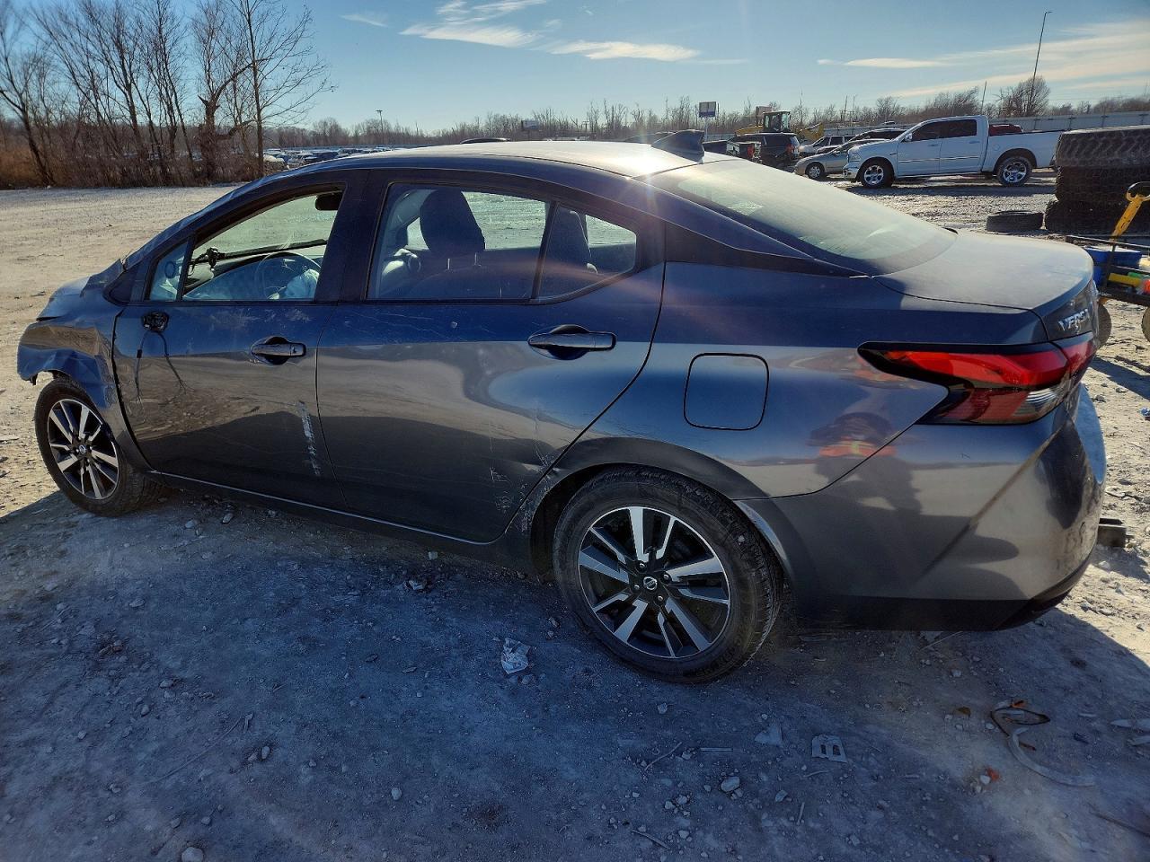 2021 Nissan Versa Sv - Фото 2