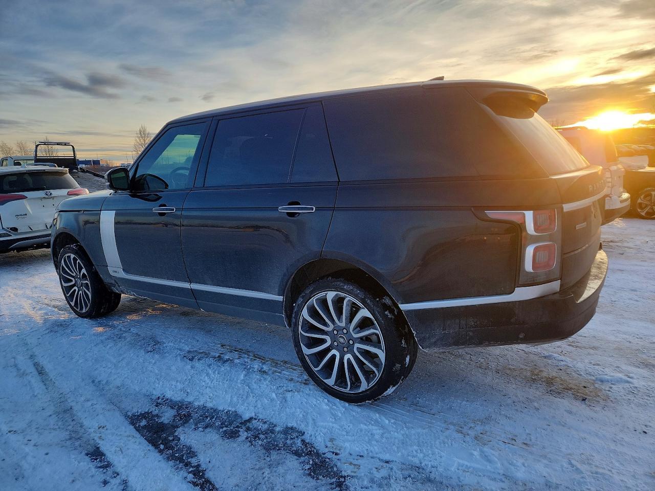 2019 Land Rover Range Rover Autobiography - Image 2
