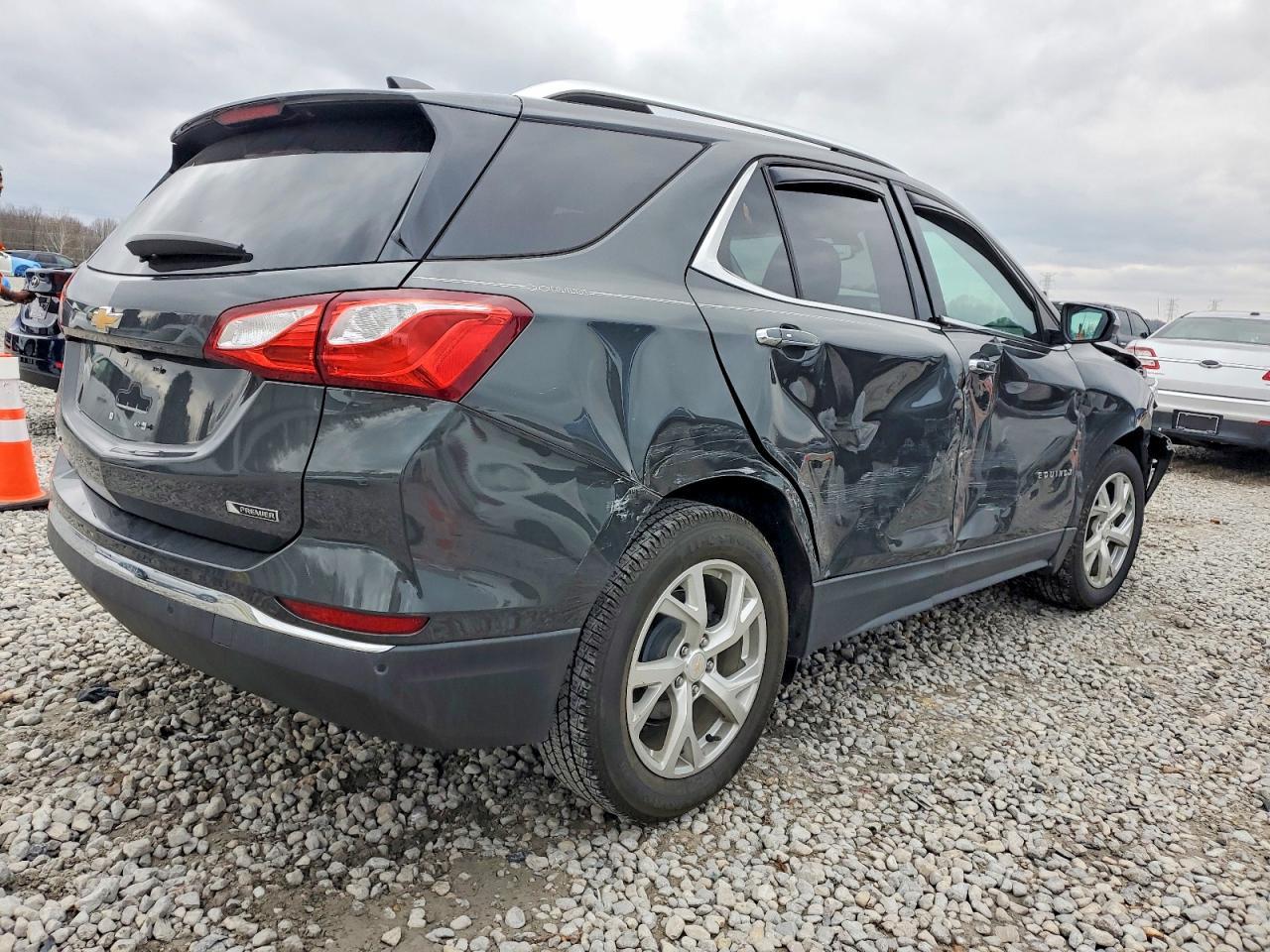 2018 Chevrolet Equinox Premier - Image 3