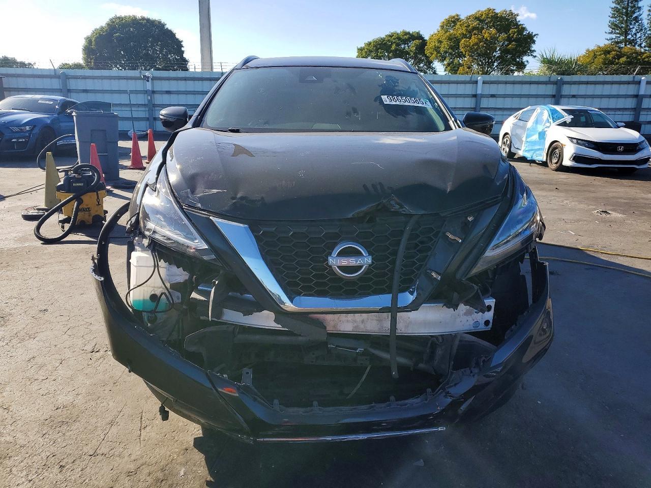 2023 Nissan Murano Sv - Image 5