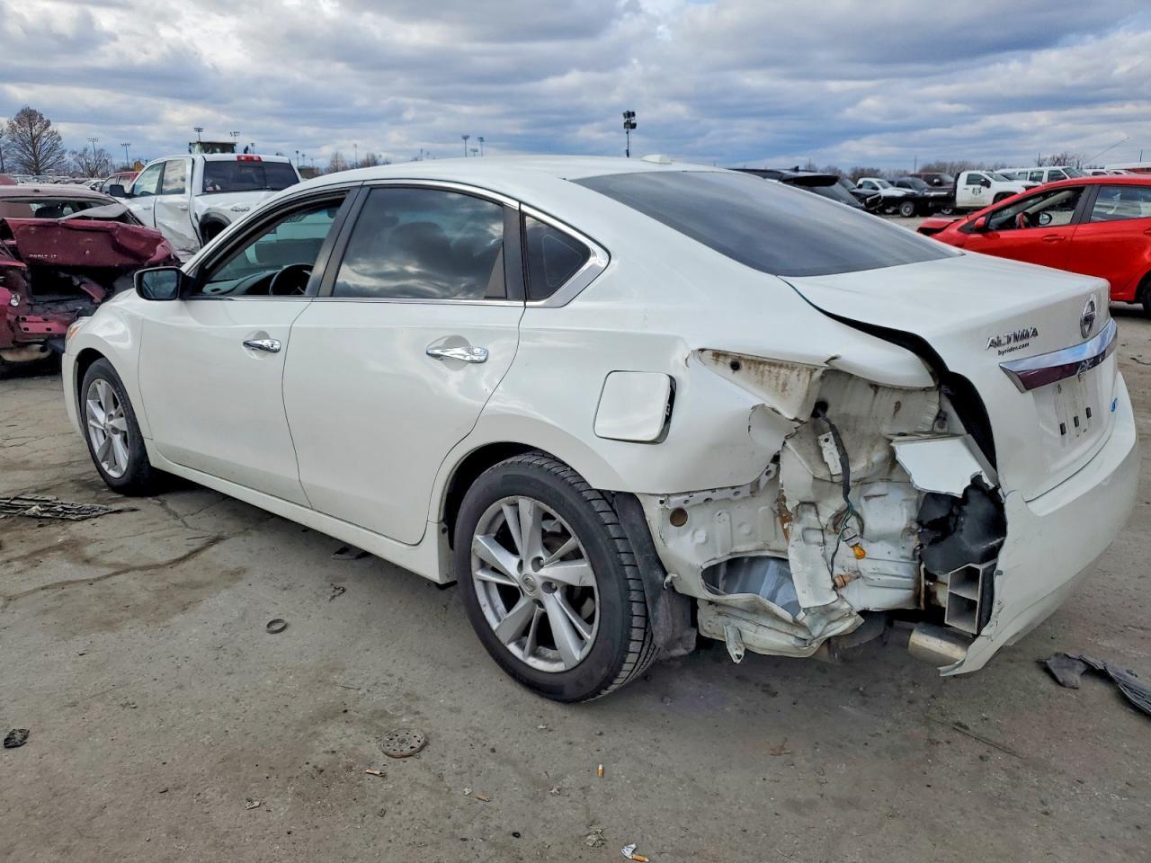 2014 Nissan Altima 2.5 - Фото 2