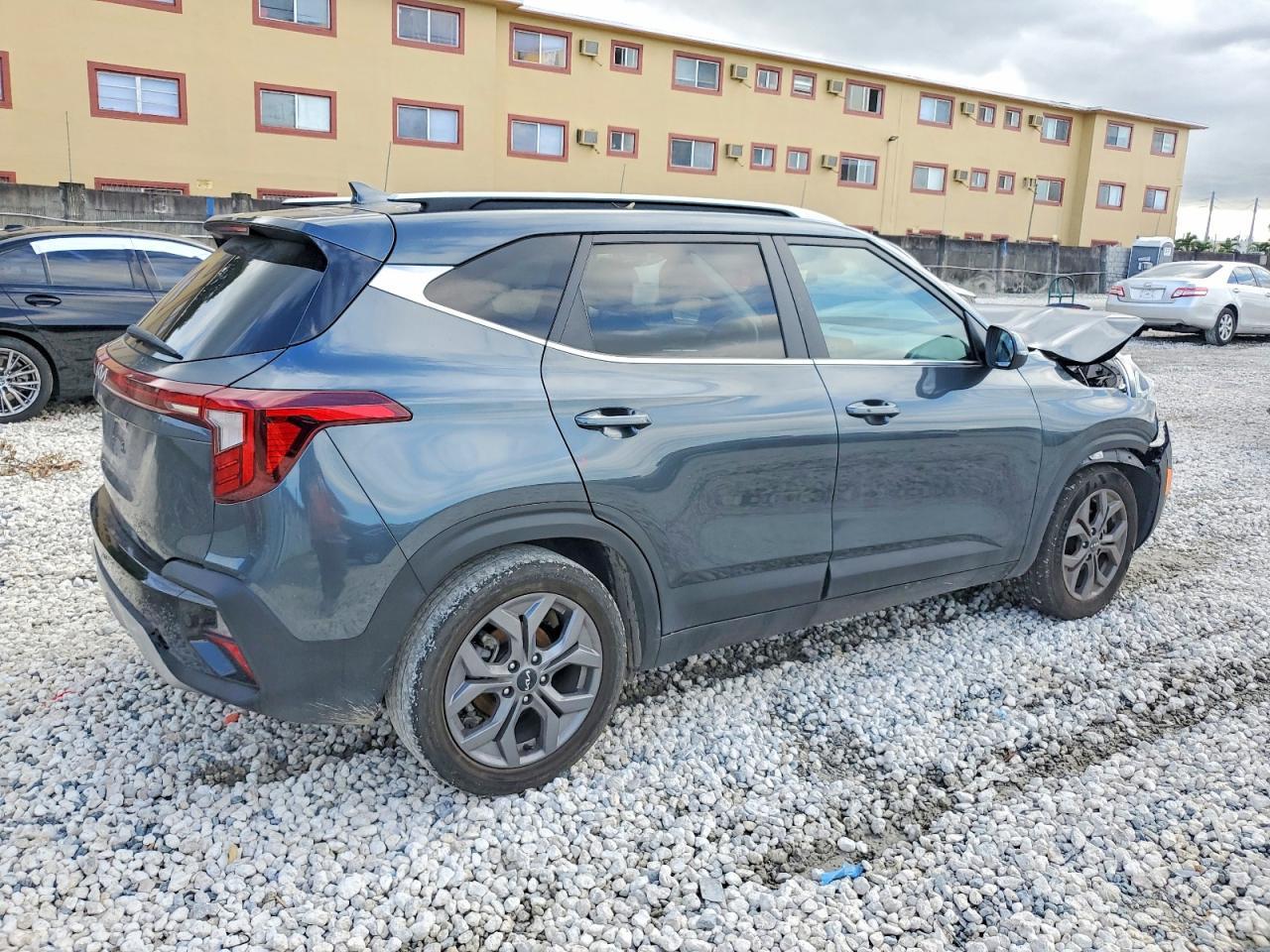 2024 Kia Seltos S - Фото 3