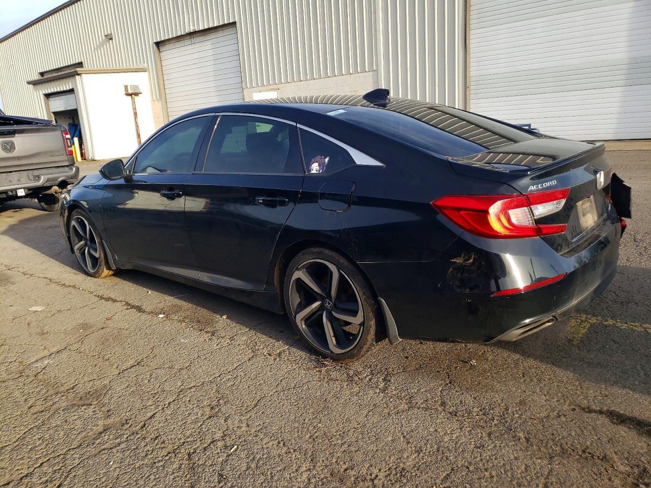 2018 Honda Accord Sport - Image 2